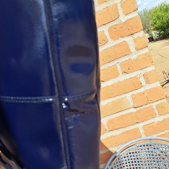 Victor Alfaro Patent Leather Purple Shoulder Bag Large Tote Style with Dust Bag - Picture 9 of 16